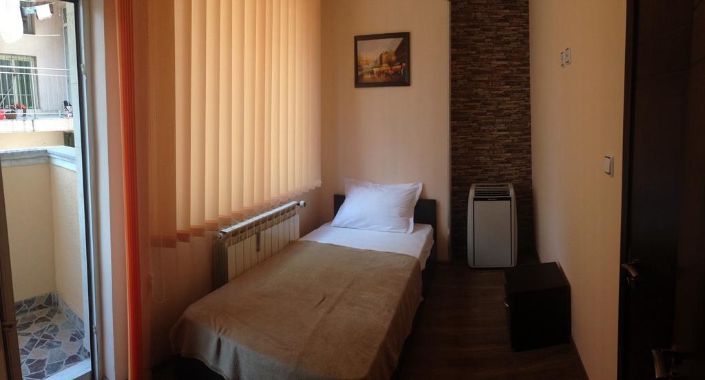 Bon Bon Hotel Sofia Room photo